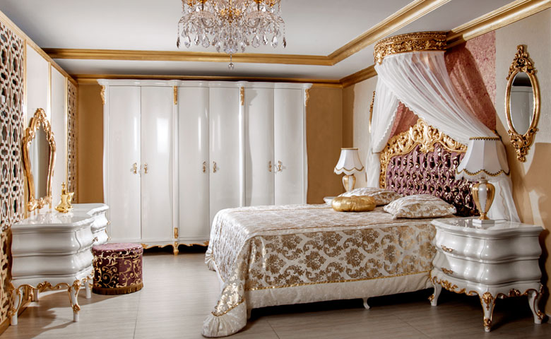 altın vatraklı klasik yatak odası